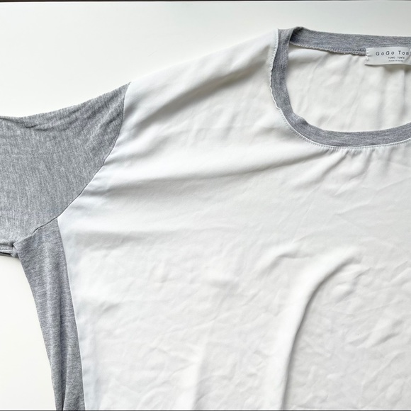 🤍Two Toned Blouse - Picture 6 of 7